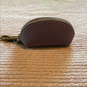 Portland Leather Lavender coin pouch